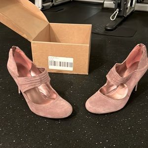 Nine West Gaynor mary jane pumps 10